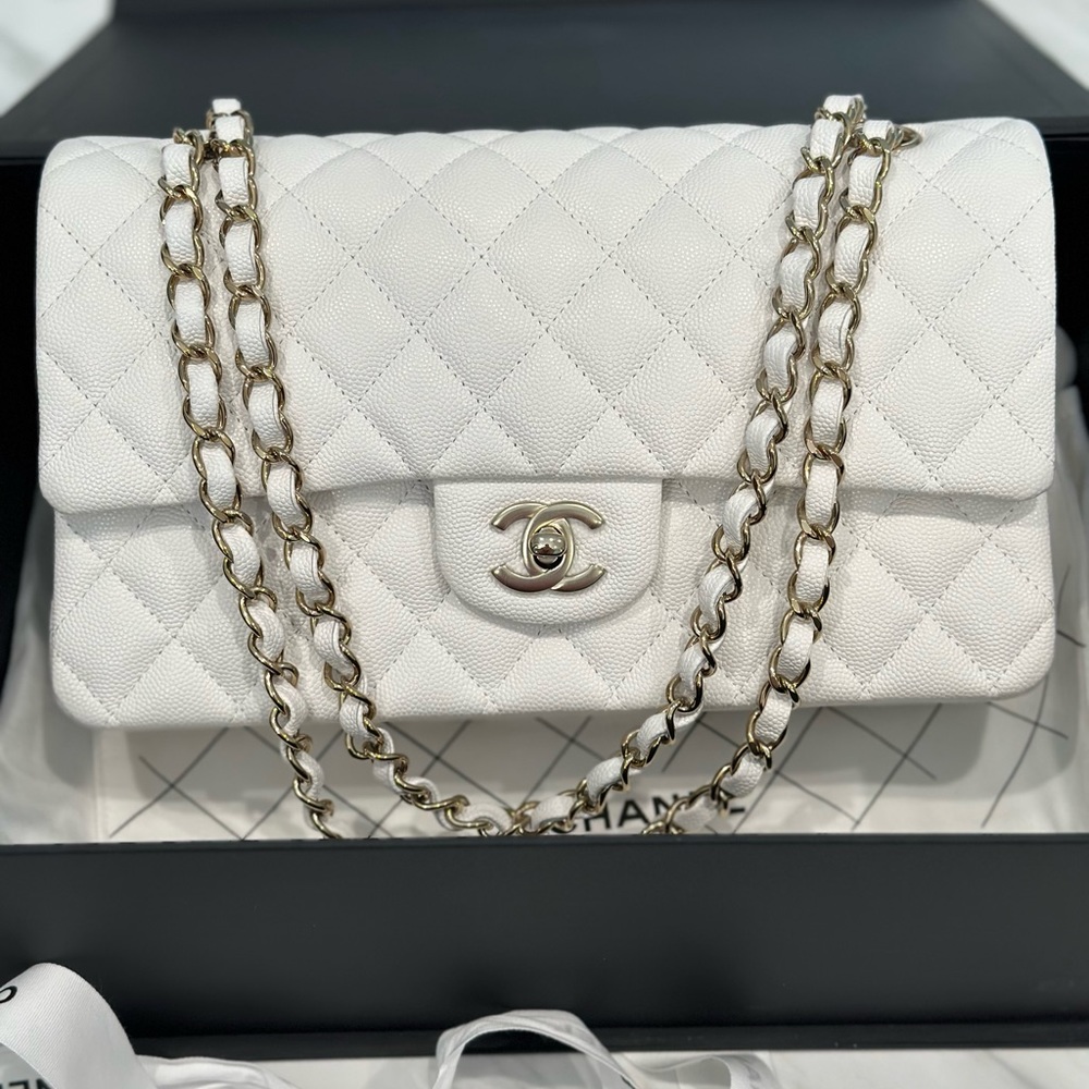 CF Medium White Caviar